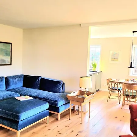 In With Swimming Pool Nieblum