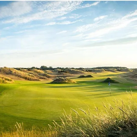 In With Swimming Pool Casa de Férias *